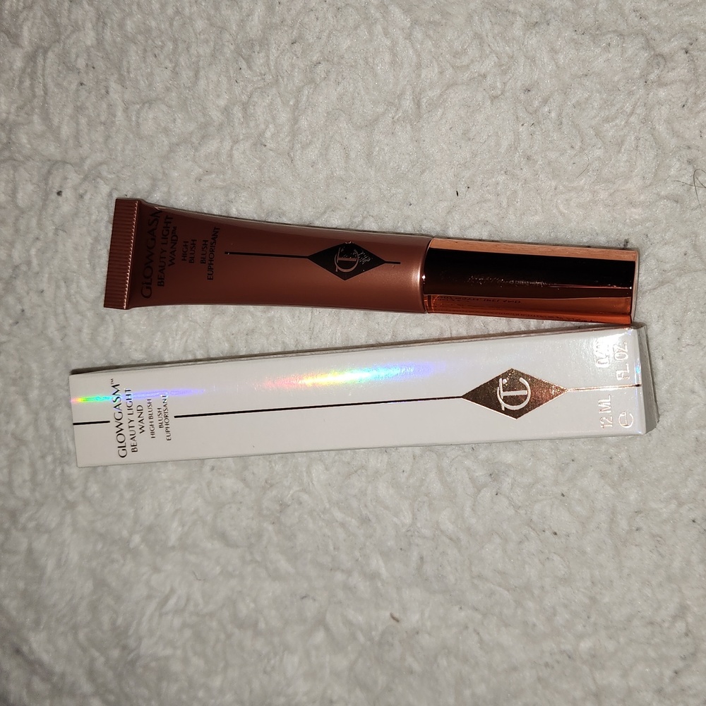 Charlotte Tilbury pinkgasm highlight/blush